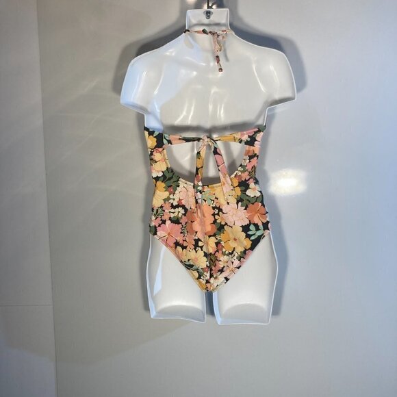 Shade & Shore NWOT SZM Black Floral Halter One Piece Figure Flattering Swimsuit - Picture 5 of 8